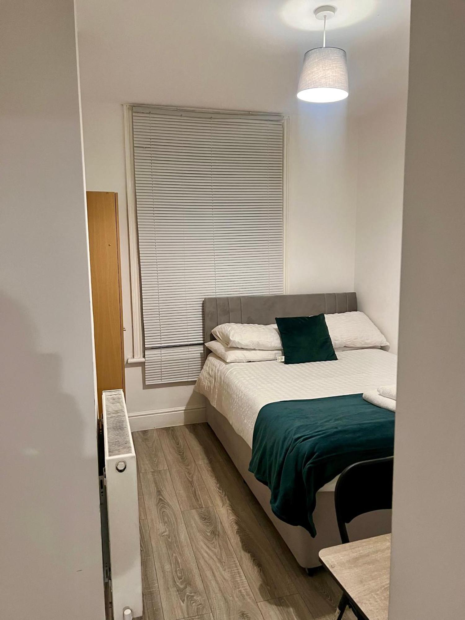 The Coral Guest House 1 Fratton Park Πόρτσμουθ Εξωτερικό φωτογραφία